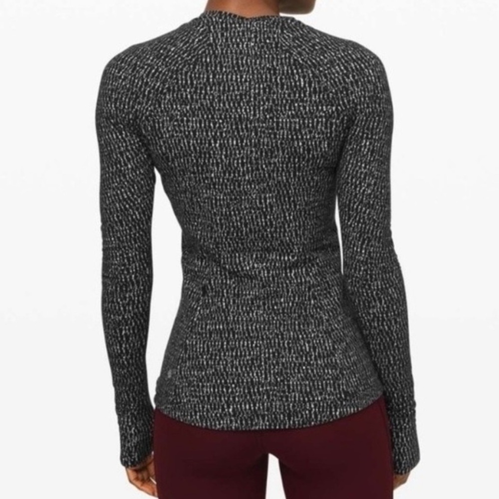 Lululemon Runderful Long Sleeve Shirt Thumbholes & Cuffins Size 10 Zipper Pocket - Picture 9 of 16